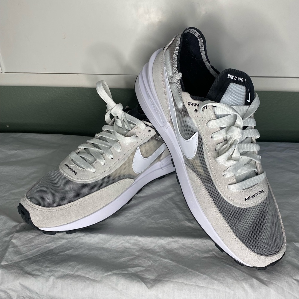 Nike Waffle One Summit White Sz: 8.5 M / 10 W
